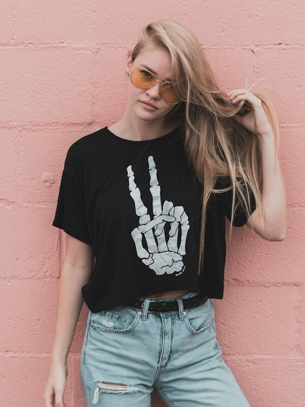 Peace Hand Graphic Tee in Black