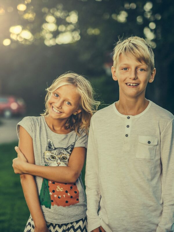 Kids’ Everyday Graphic Tee in Heather Grey